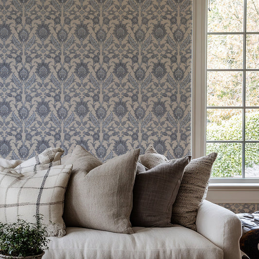 Emile Winter in Farmhouse style living room